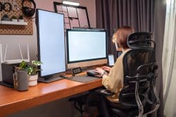 How Ergonomic Chairs Support Health & Boost Efficiency